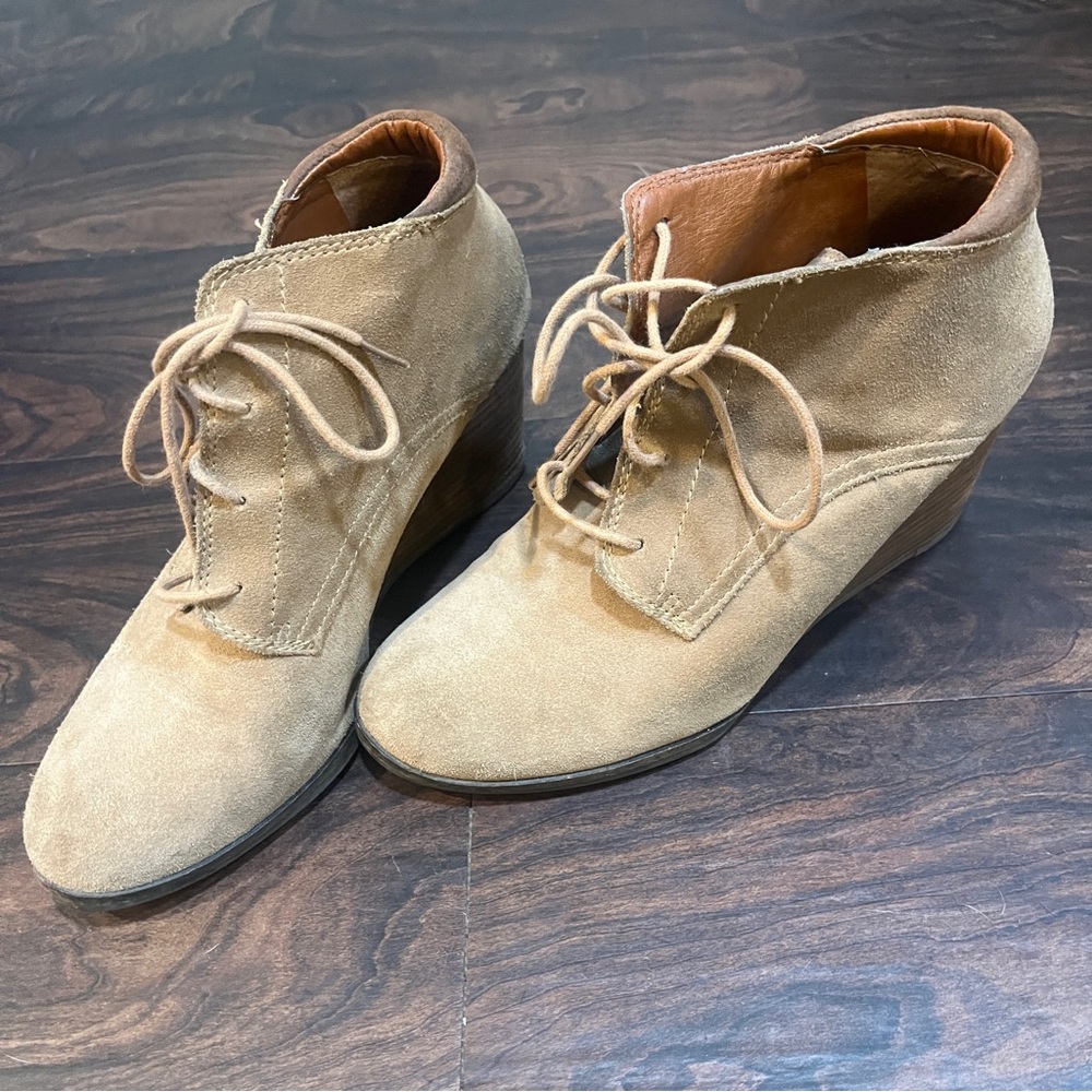 Lucky Brand Tan Ankle Booties